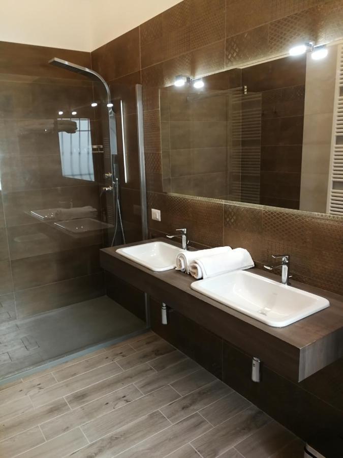 Christy Suite Elegante Appartamento Nel Centro Storico Di Anzio Eksteriør billede