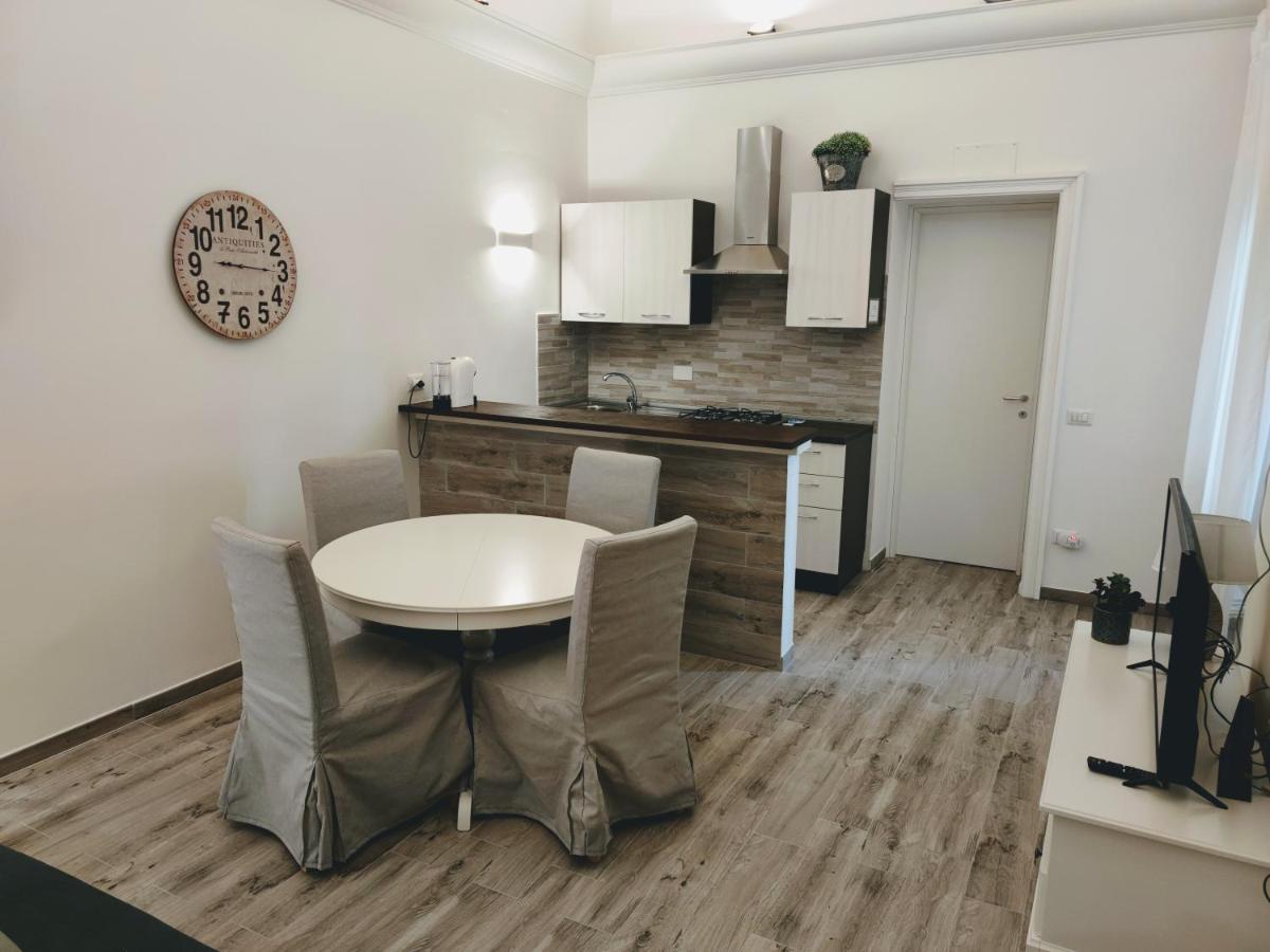Christy Suite Elegante Appartamento Nel Centro Storico Di Anzio Eksteriør billede