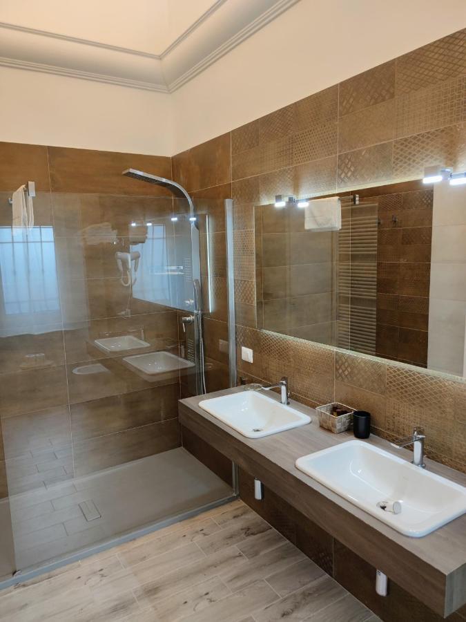 Christy Suite Elegante Appartamento Nel Centro Storico Di Anzio Eksteriør billede